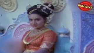 Maanmizhiyaal manam kavarnnu  Malayalam Movie Songs  Naagamadathu Thampuraatti 1982 [upl. by Etnovahs]