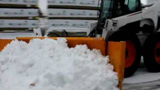 Bobcat S850 Plowing Snow Kitchener Waterloo Machinability 1016 [upl. by Naihtsirc875]