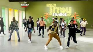 Chaw Chaw Deejay Ll ft Fik Fameica official Dance video tiktokchallenge bsdcrewug tiktokers [upl. by Kahler687]