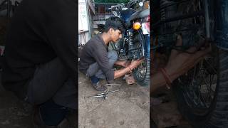 Thunderbird 350 Rear Brake Pad Change  Break Pad Change agrabikemechanic shorts shortsvideo [upl. by Oirramaj898]