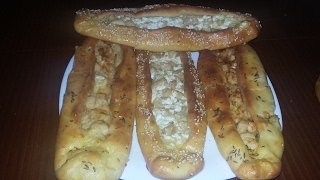 Pide me fileto pule djath dhe kackavall  Pide with steak white cheese and cheese [upl. by Ronaele185]