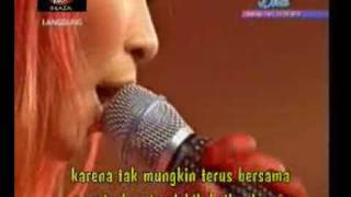 Duo Maia  Aku BaikBaik Saja live [upl. by Lounge848]