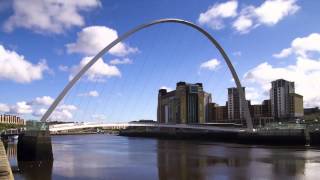 Gateshead Millennium Bridge [upl. by Wrdna]