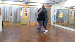 Katia bailando bachata con su profesor [upl. by Annatnas]