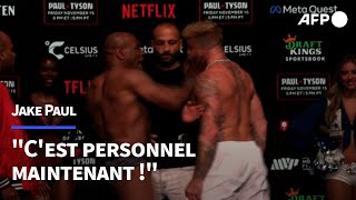 Boxe Tyson gifle Paul lors de leur ultime faceàface avant de monter sur le ring  AFP [upl. by Ellebanna336]