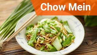 Makaron chow mein z warzywami [upl. by Eimirej]