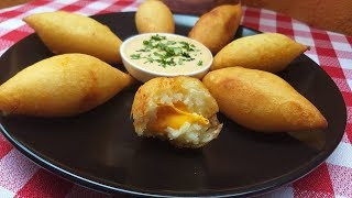 Bollitos de yuca relleno de queso SazonCampestre [upl. by Aenahs426]