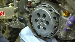 Suzuki RM 250 Damaged Clutch Cover [upl. by Aihsel740]