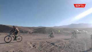 Atención ciclistas extremos ya partió el desafío 2016 del Atacama Challenger en San de… [upl. by Landon]