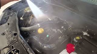 شوف طريقة غسل محرك السيارة lavage moteur de voiture moteur [upl. by Messere679]