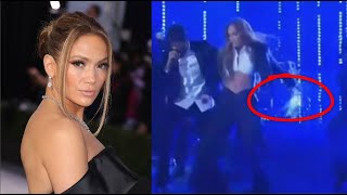 Jennifer Lopez rips out her extension During mid ‘SNL’ performance [upl. by Zusman]