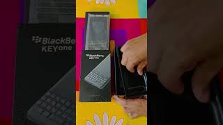 Blackberry Keyone Silver Edition Unboxing 2022 02 [upl. by Lenod]