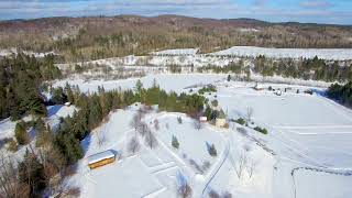 Un domaine grandiose en Mauricie Le Baluchon Écovillégiature [upl. by Anib311]