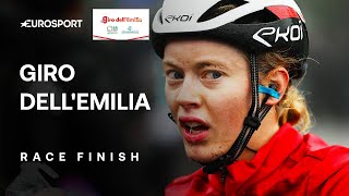 STRIDES TO VICTORY 🔥  Giro dellEmilia Womens 2024 Final Kilometres  Eurosport Cycling [upl. by Romano]