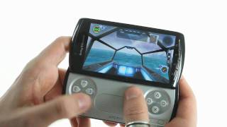 Sony Ericsson XPERIA Play demo Gaming [upl. by Anelis]