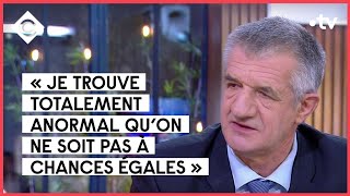 Jean Lassalle résiste   C à vous  24032022 [upl. by Novyar]