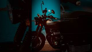 Triumph Bonneville T120 Black in front of the moonrise bikelife [upl. by Harshman]