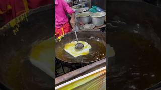 ⚡⚡ Cleanest Cooking Oil Ever⚡⚡ shorts telugufoodie esangathulu streetfood foodie omelette [upl. by Rikahs]