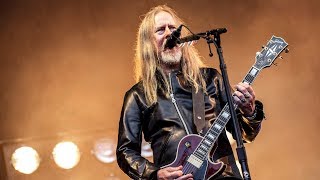 Alice in Chains Jerry Cantrell Believes in Aliens  Praises Korn [upl. by Ellersick]