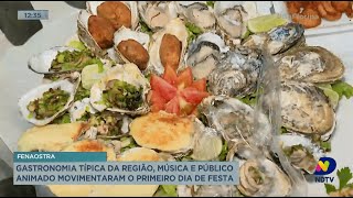 Fenaostra gastronomia típica da região música e público animado movimentam o primeiro dia de festa [upl. by Bartley]