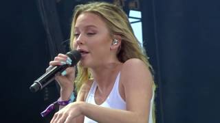 Zara Larsson  Osheaga 2017 1  SL [upl. by Bueschel336]