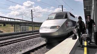 Tramway de Reims 4  Gare Champagne TGV  TER [upl. by Erasmus]