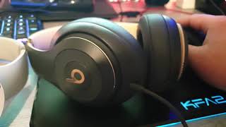 Beats Studio 3 wireless vs beats Studio 2 wireless Bass test [upl. by Aerdnas166]