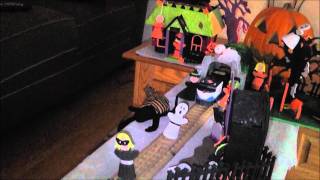 GEOTrax Train Bowling Halloween Spooktacular [upl. by Melinde]