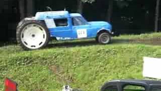 Course dans la boue  Renault 4L R4  Partie 1 [upl. by Adnovad648]