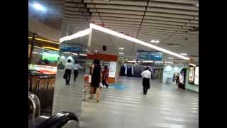 Walk Tanjong Pagar MRT to Tras St to Maxwell Hawker Food Center Singapore  Phil in Bangkok [upl. by Euqram]