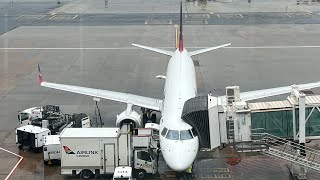 Airlink E190 landing and taxi in Cape Town international airport [upl. by Eibbed281]