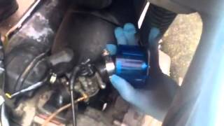 Vespa et2 carb removal [upl. by Handel881]