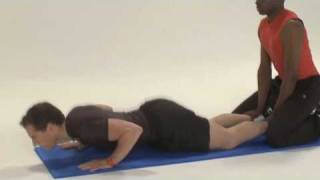 Oefening bovenbeen hamstrings nordic curl Exercise thigh Hamstrings nordic curl [upl. by Llerrat]