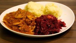 Gulasch selbst gemacht  einfach und lecker  Schritt für Schritt Rezept  recipe [upl. by Areikahs87]