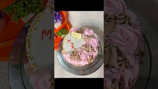 Colour combination kuch alg hi ho gya cake ka video youtube cakevedio shorts viralvideo viral [upl. by Chlo244]