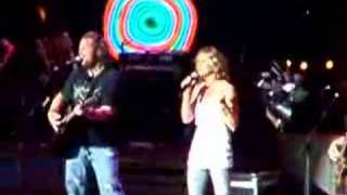 Jennifer Nettles of Sugarland performing quotIrreplaceablequot [upl. by Hurty]