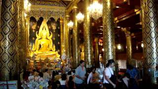 Amazing Thailand  Phra Buddha Chinnarat at Wat Yai Phitsanulok ThailandMOV08938 [upl. by Taveda109]