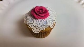 How to Decorate Your Cupcake with Cake Lace [upl. by Angelina]