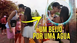 BEIJEI A TIA DA CERVEJA NO CARNAVAL [upl. by Jolda]