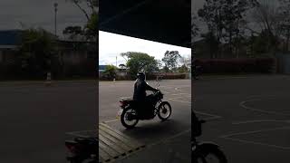 TESTE DE MOTO DETRAN PR habilitação autoescola [upl. by Hortensa641]