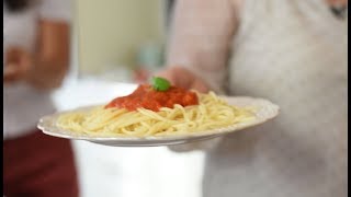 Sos de rosii si busuioc pentru spaghetti  Traieste Gateste cu Dragoste [upl. by Bethezel672]