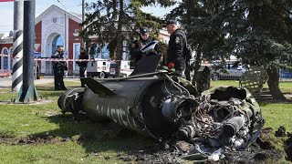 Massacre de Kramatorsk  Volodymyr Zelensky demande quotune réponse mondiale fermequot [upl. by Oinotna]