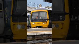 GWR 166209  GWR 166215 departs Bristol Temple Meads [upl. by Normand371]