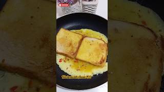 Chilli cheese Omelette bread breakfast omelette short trending [upl. by Napas]