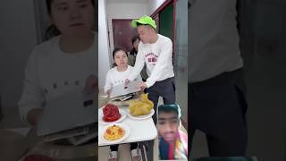 Oooo इतने smart phoneshorts iphone smartphone comedy food funny [upl. by Mcwherter425]