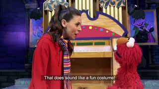 Sesame Street Trick or Treat Show at Universal Studios Singapore 2017 [upl. by Armando]