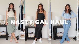 NASTY GAL SPRING OUTFITS  Viviane Audi [upl. by Nnek]