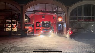 Opkomst amp Uitruk In de sneeuw Brandweer Ootmarsum rukt met ‘spoed’ uit naar woningbrand in Vasse [upl. by Wiltshire]