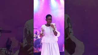 Ernest Opoku features Odehyieba Priscilla in Live Worship Ministration [upl. by Sheply]