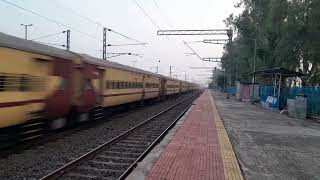 Mayurakshi Express  Deoghar to Howrah  Indian Railway  Tarapith Road [upl. by Zullo608]